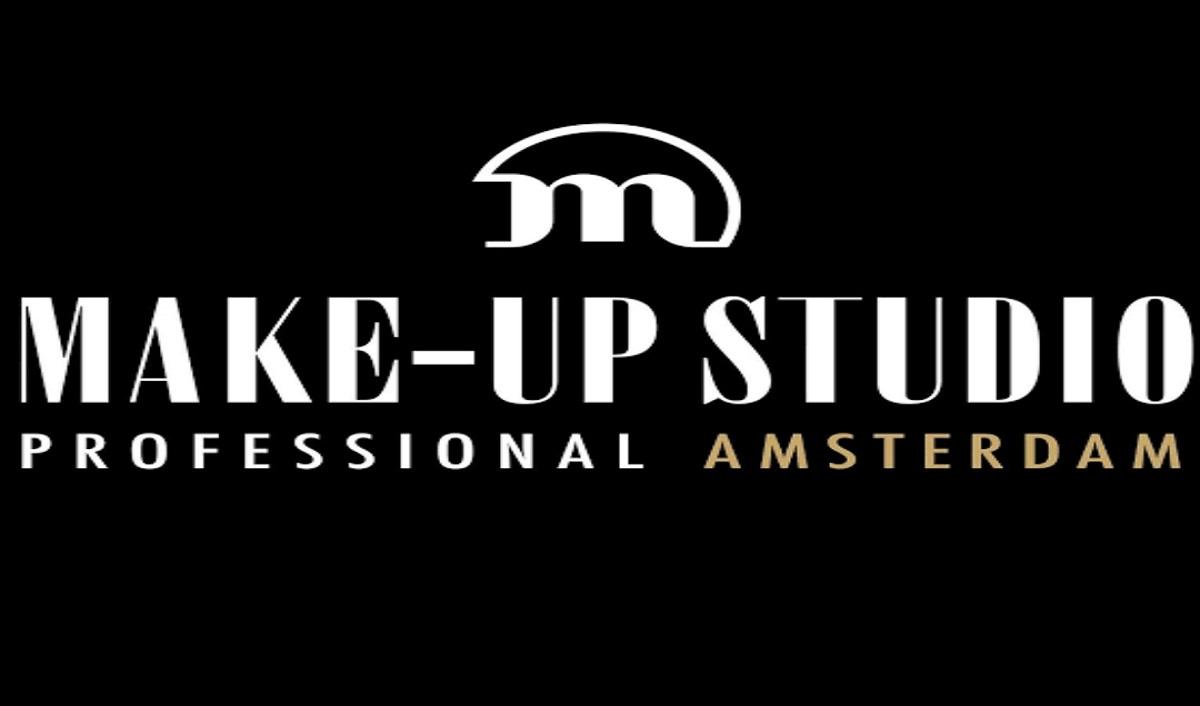 MAKE-UP STUDIO