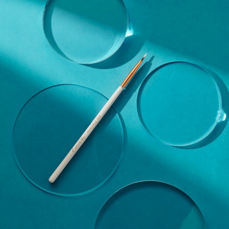 Pigment Play - Precision Liner Brush
