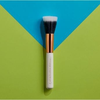 Pigment Play - Large Stippling Brush