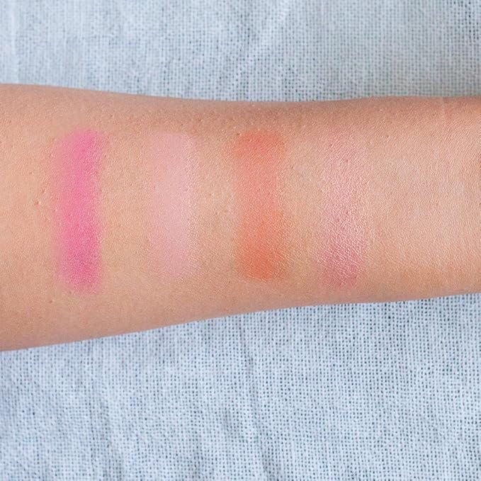 Lakme - Absolute Illuminating Blush Shimmer Brick - In Pink