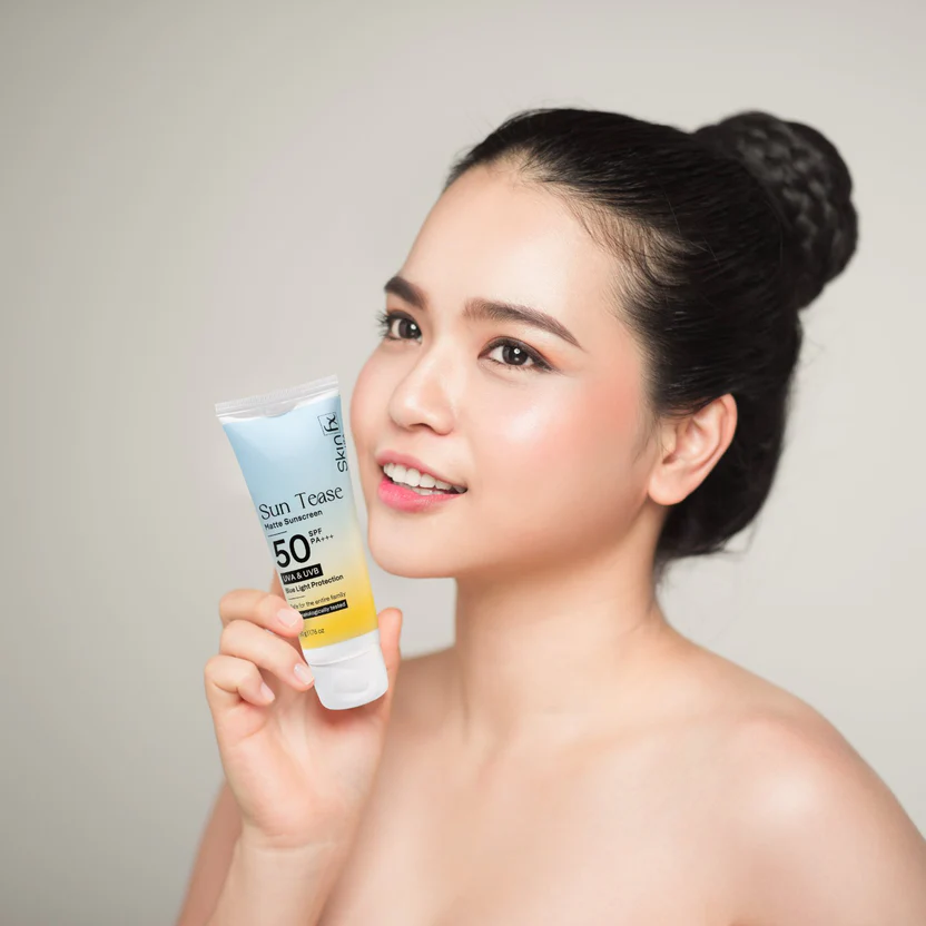 SKIN FX - Sun Tease Matte Sunscreen SPF 50 PA +++