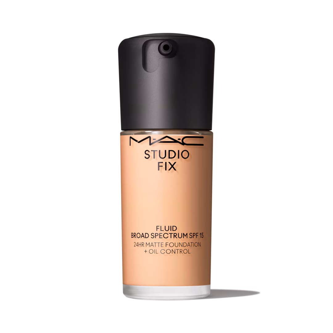 M.A.C - C3.5 - Studio Fix Fluid SPF 15 - Soft Matte Foundation With Hyaluronic Acid
