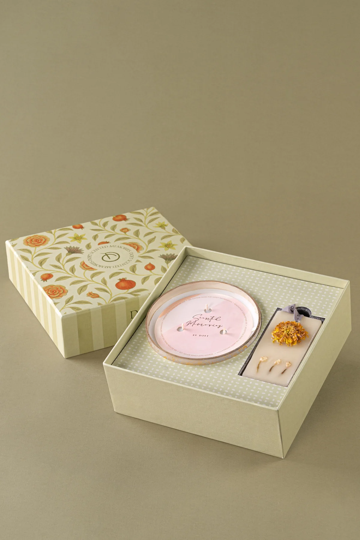 Doft - Various - Mini Bowl Candle Gift Set - Foiled Bowl - Candle & Wax Tablet