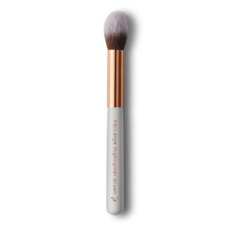 Pigment Play - Large Highlighter Brush